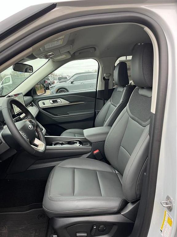 new 2026 Ford Explorer car, priced at $44,913