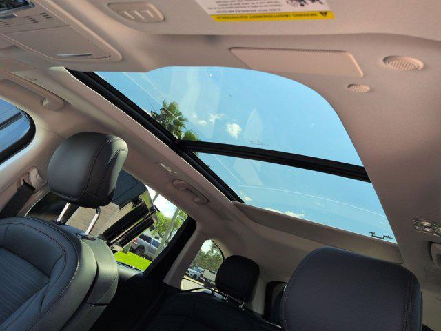 new 2026 Lincoln Nautilus car, priced at $68,675