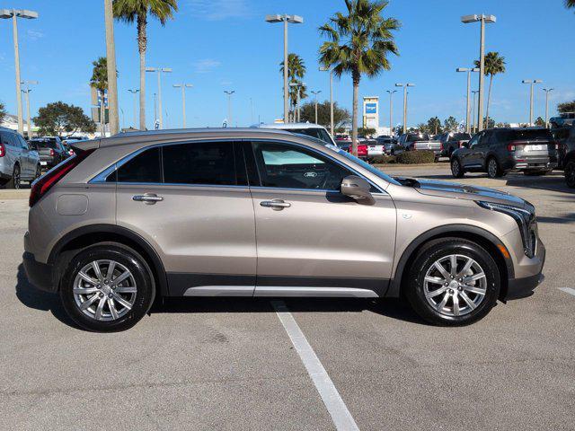 used 2022 Cadillac XT4 car, priced at $24,622