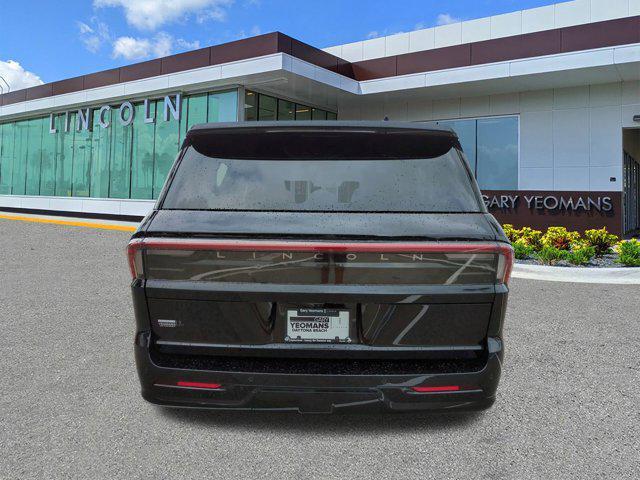 new 2025 Lincoln Navigator car, priced at $101,604