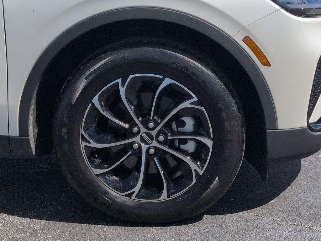 used 2025 Lincoln Nautilus car, priced at $52,140