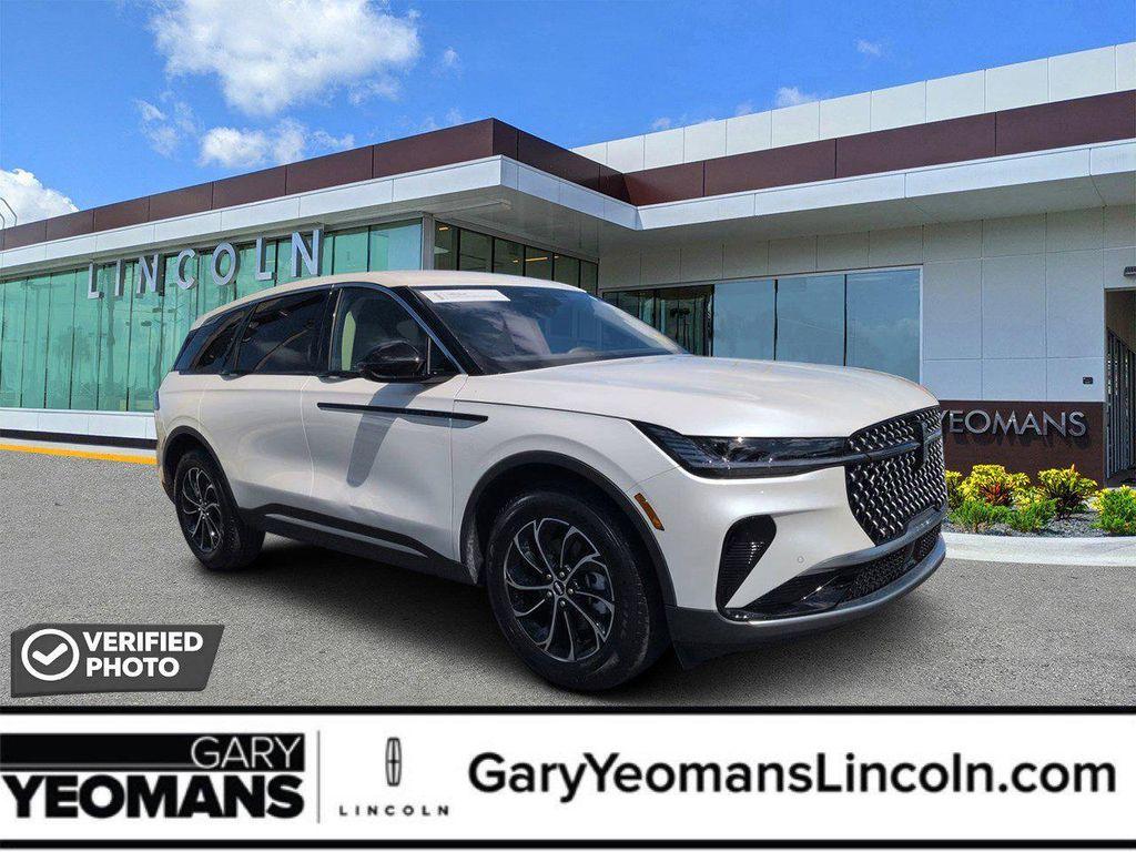 used 2025 Lincoln Nautilus car, priced at $52,140