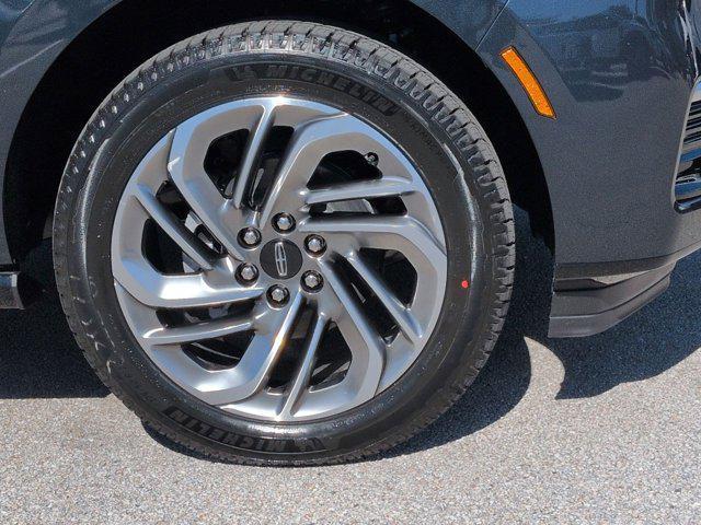 new 2026 Lincoln Navigator car, priced at $106,390