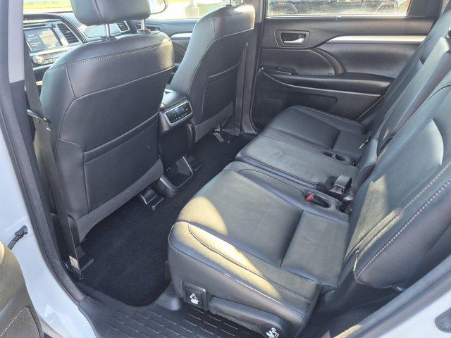 used 2018 Toyota Highlander car, priced at $19,985