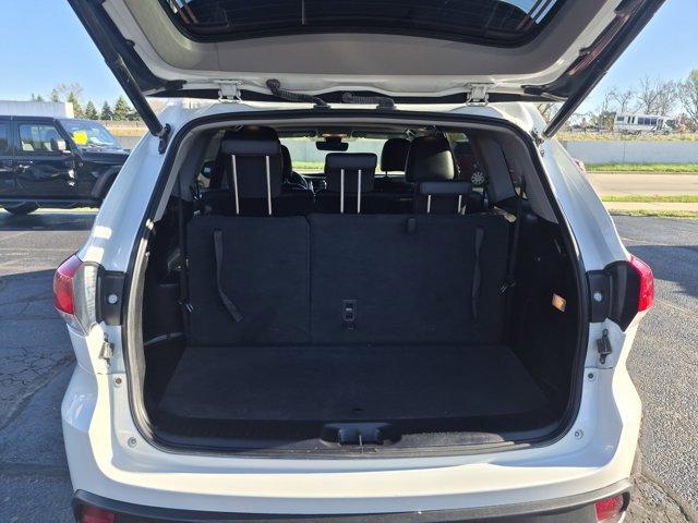 used 2018 Toyota Highlander car, priced at $19,985