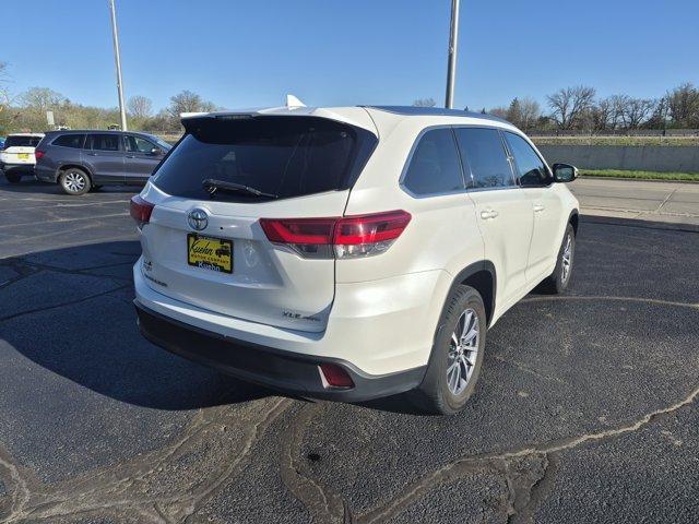 used 2018 Toyota Highlander car, priced at $19,985