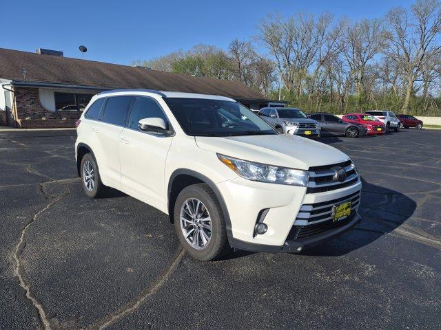 used 2018 Toyota Highlander car, priced at $19,985