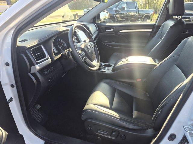 used 2018 Toyota Highlander car, priced at $19,985