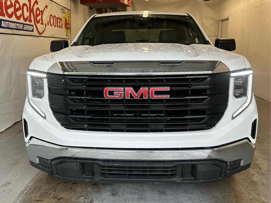 used 2023 GMC Sierra 1500 car, priced at $30,200