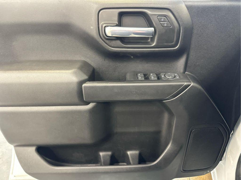 used 2023 GMC Sierra 1500 car, priced at $30,200