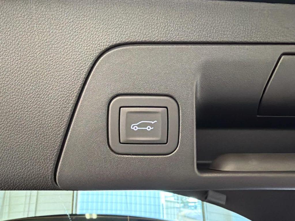 new 2026 Buick Envision car, priced at $43,700