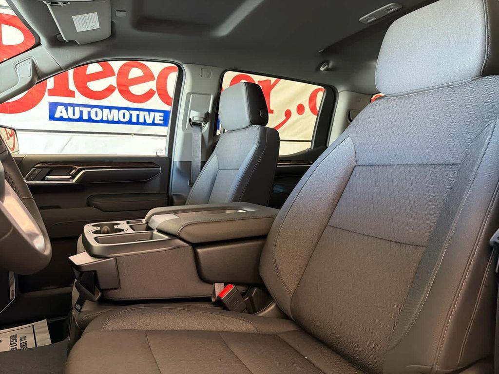 new 2026 GMC Sierra 1500 car, priced at $55,990