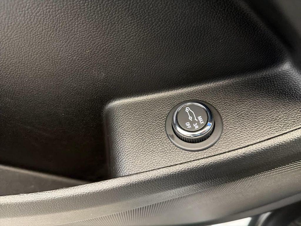 used 2020 Chevrolet Traverse car, priced at $20,658