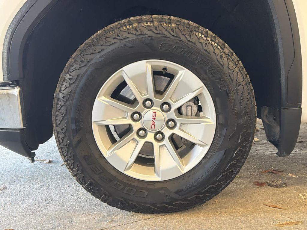 used 2022 GMC Sierra 1500 car, priced at $17,700