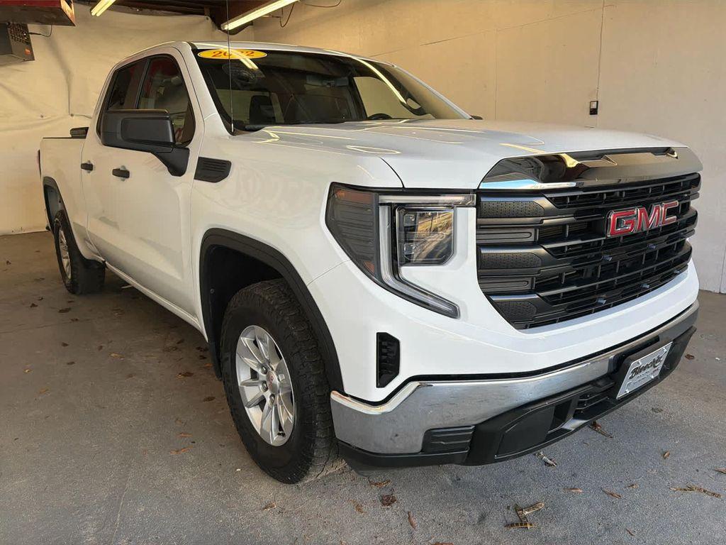 used 2022 GMC Sierra 1500 car, priced at $17,700