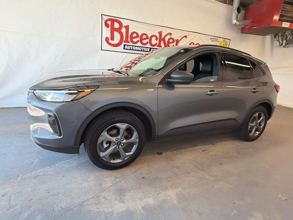 used 2025 Ford Escape car, priced at $24,750