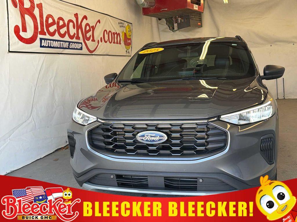 used 2025 Ford Escape car, priced at $24,750