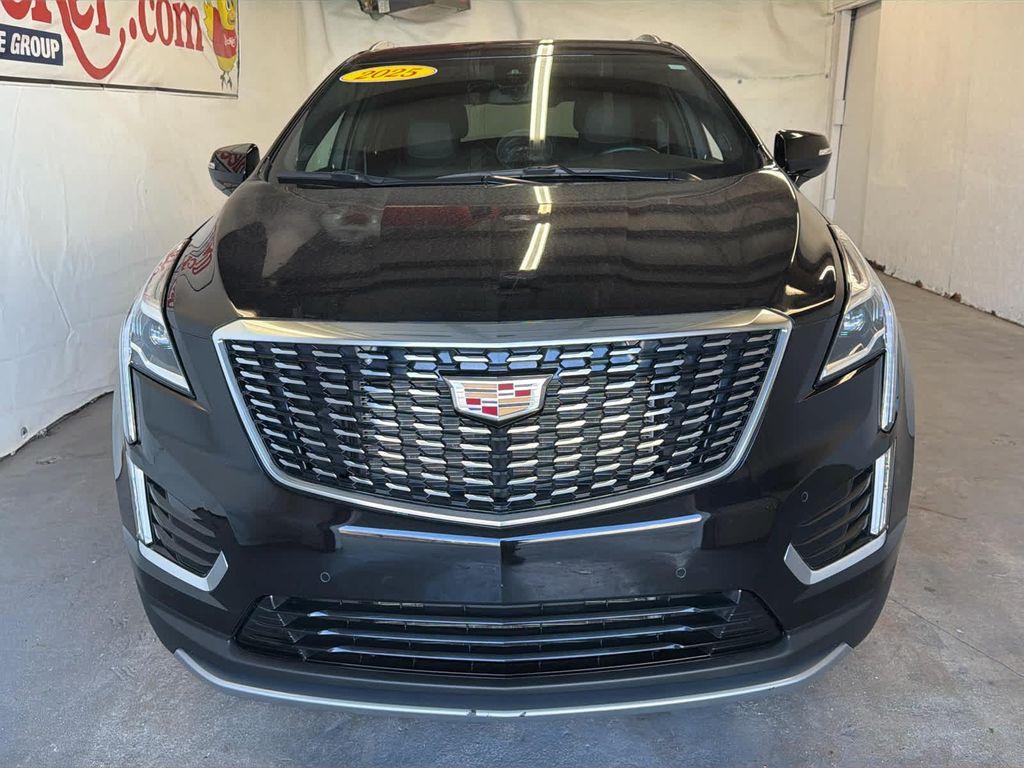 used 2025 Cadillac XT5 car, priced at $37,899