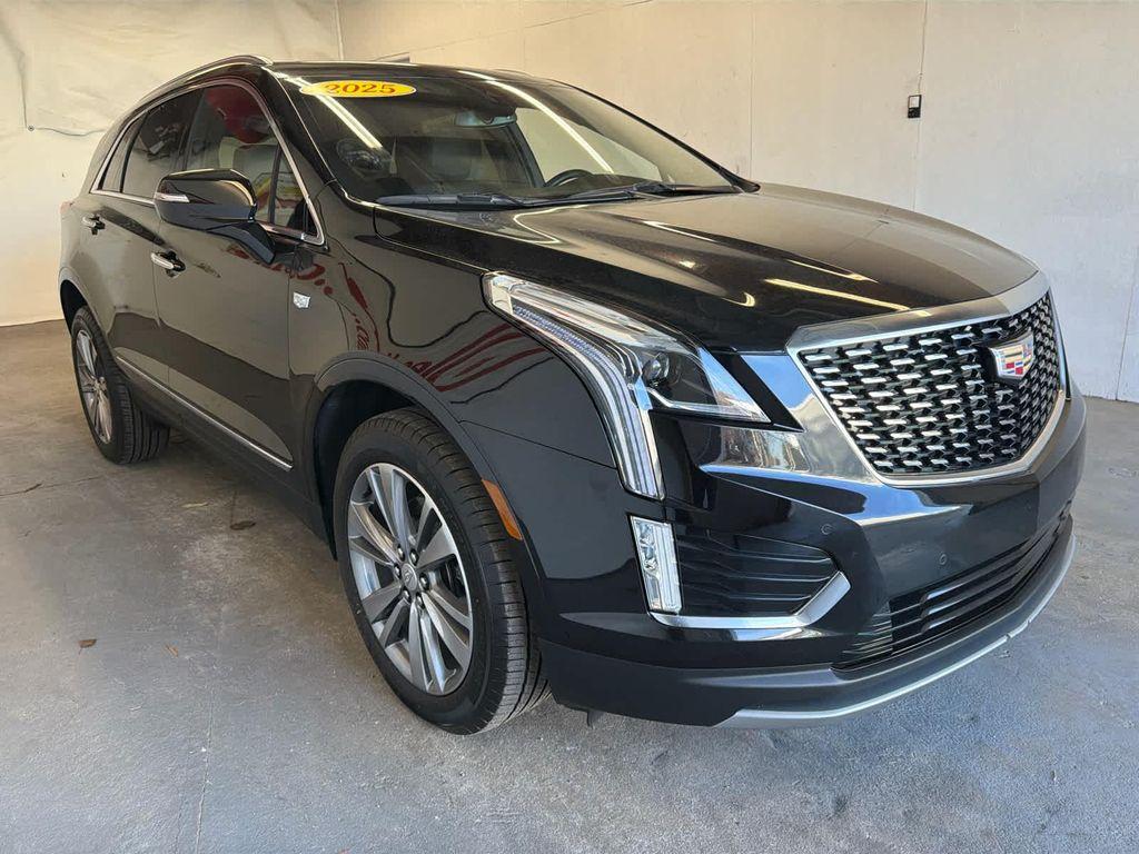 used 2025 Cadillac XT5 car, priced at $37,899