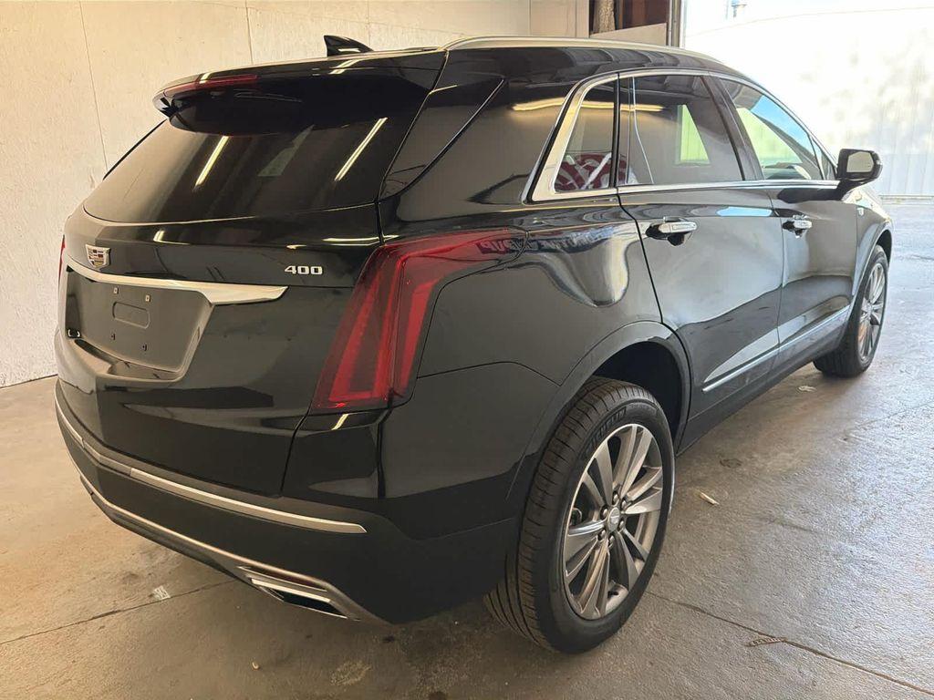 used 2025 Cadillac XT5 car, priced at $37,899