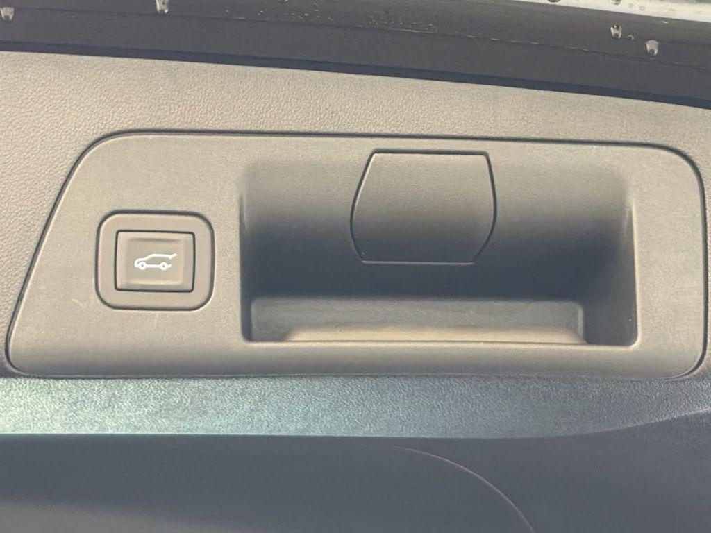 new 2026 Buick Envision car, priced at $46,147