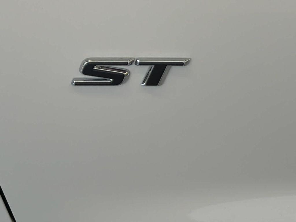 new 2026 Buick Enclave car, priced at $53,892