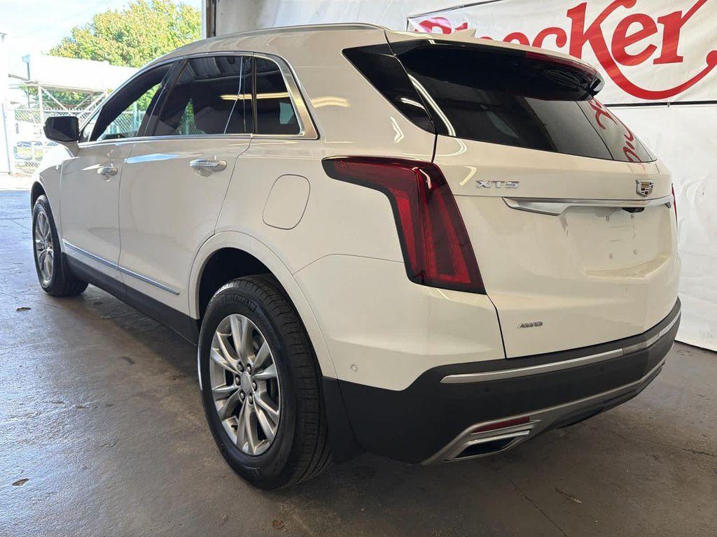 used 2021 Cadillac XT5 car, priced at $29,900