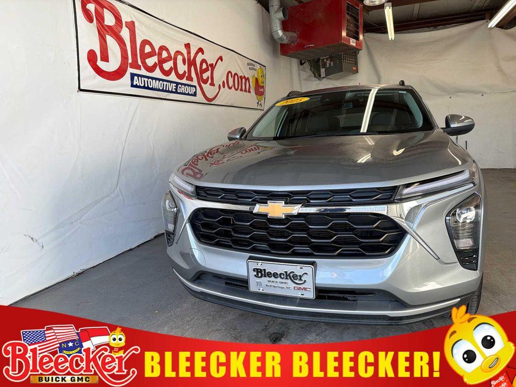 used 2025 Chevrolet Trax car, priced at $20,700