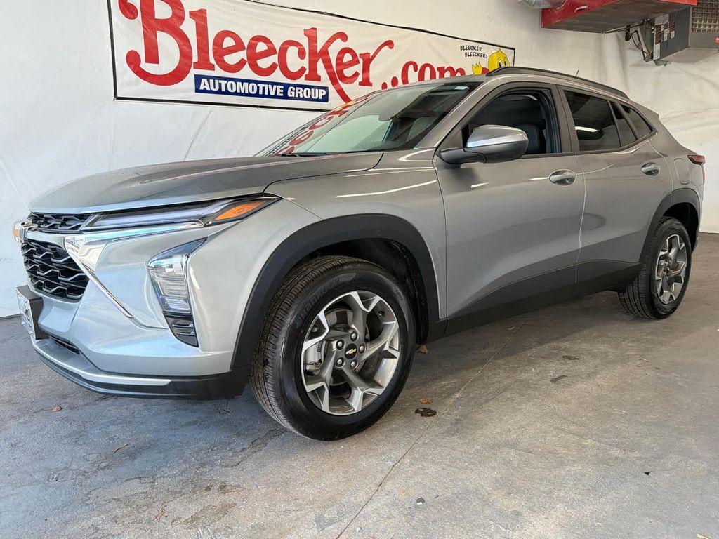 used 2025 Chevrolet Trax car, priced at $20,890