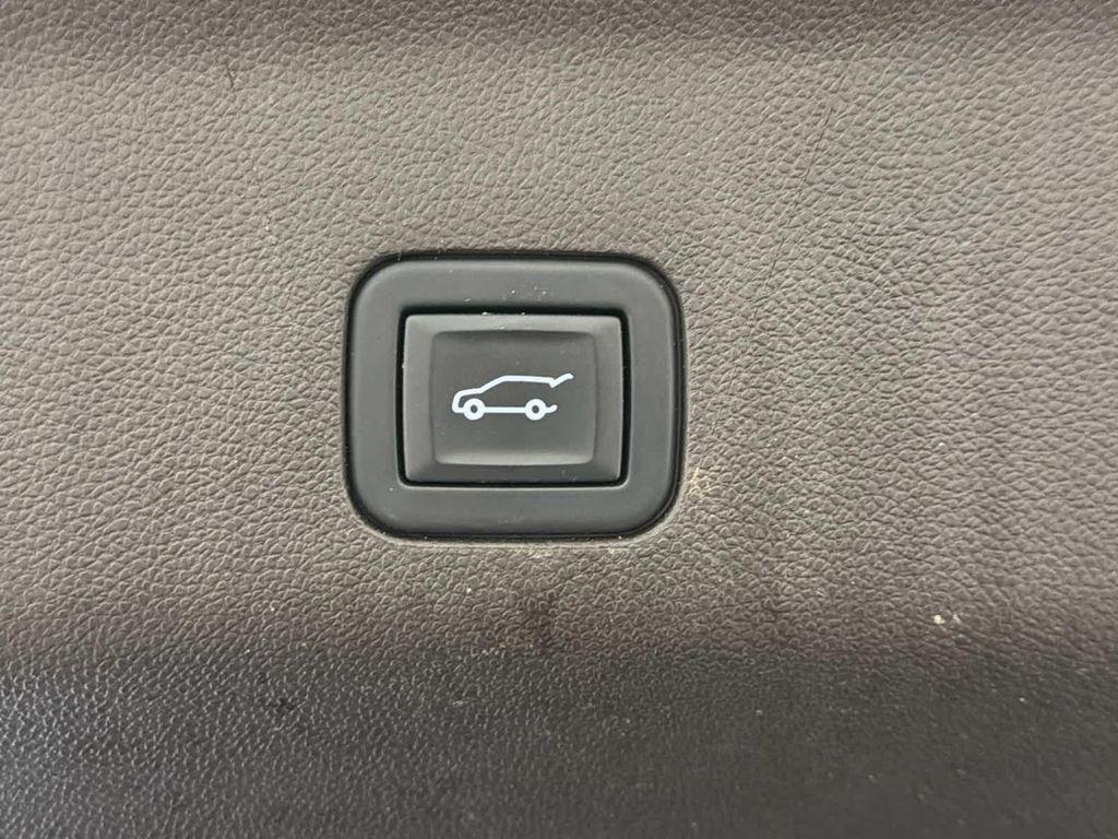 used 2023 GMC Yukon XL car, priced at $50,900