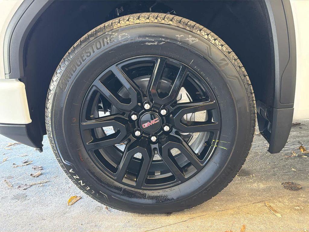 new 2026 GMC Sierra 1500 car, priced at $55,995