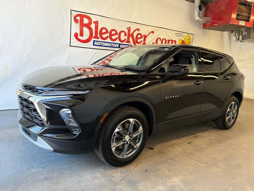 used 2025 Chevrolet Blazer car, priced at $28,425