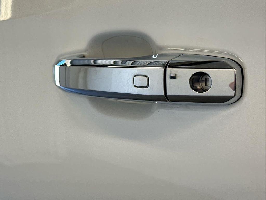 used 2022 GMC Sierra 1500 car, priced at $38,500