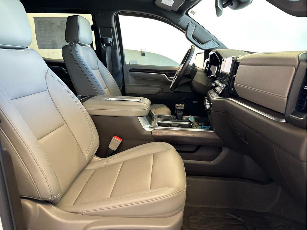 used 2022 GMC Sierra 1500 car, priced at $38,500