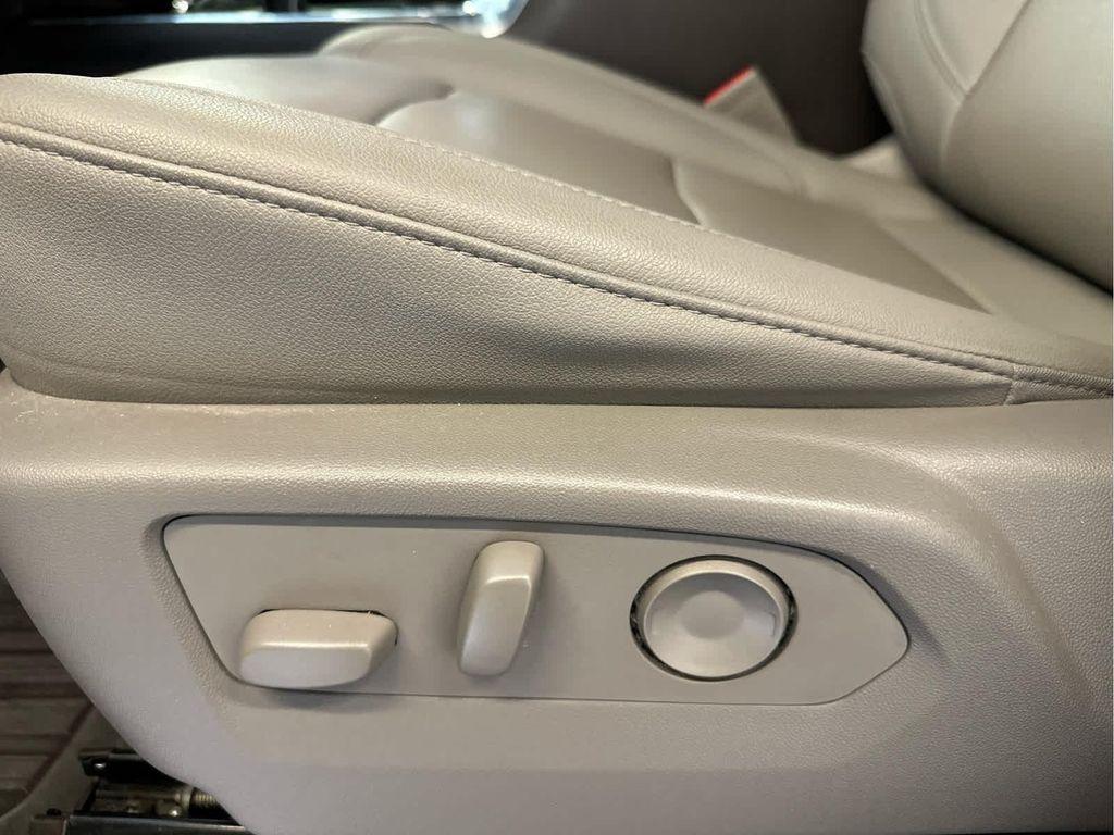 used 2022 GMC Sierra 1500 car, priced at $38,500