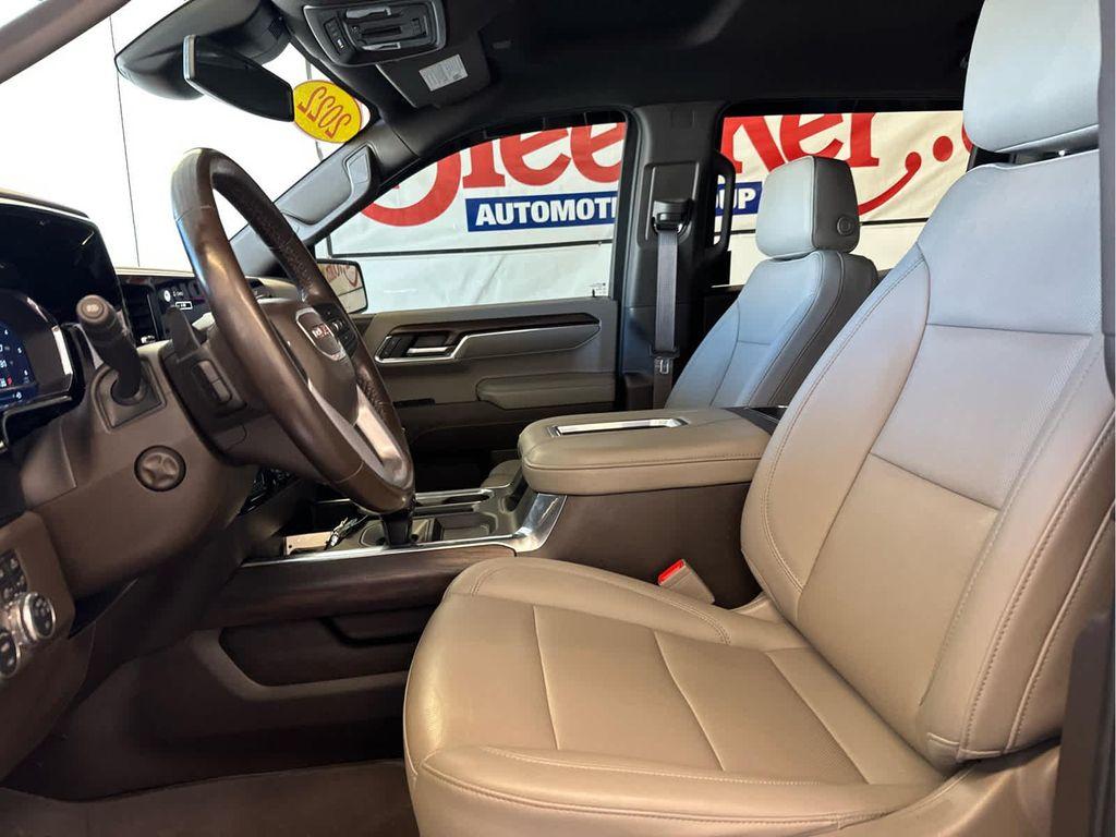 used 2022 GMC Sierra 1500 car, priced at $38,500