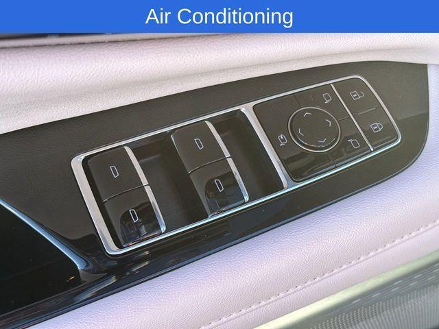 used 2025 Cadillac OPTIQ car, priced at $41,998