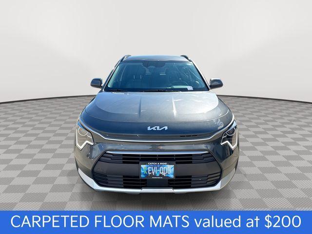 used 2025 Kia Niro car, priced at $24,998