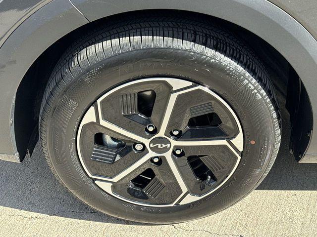 used 2025 Kia Niro car, priced at $24,998