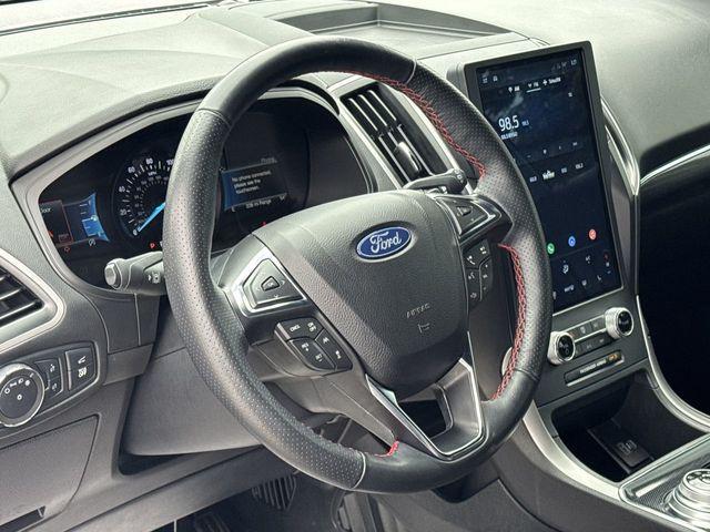 used 2022 Ford Edge car, priced at $25,099