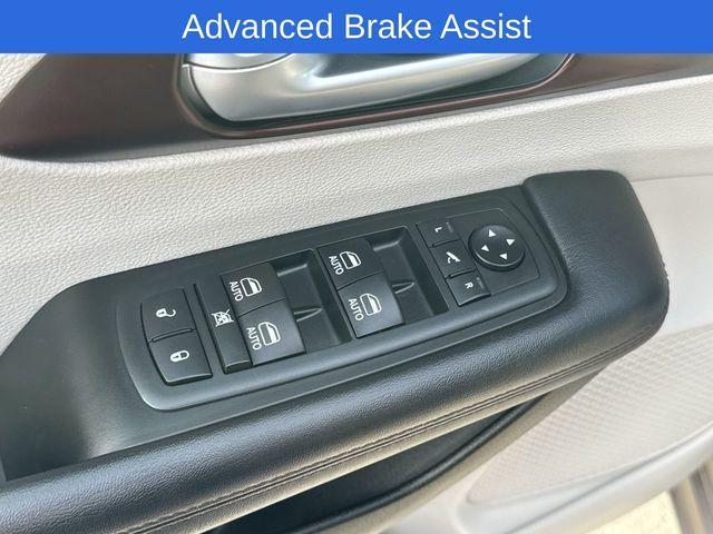 used 2018 Chrysler Pacifica car, priced at $14,499