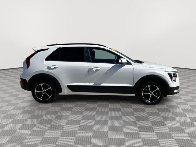 used 2025 Kia Niro car, priced at $27,299