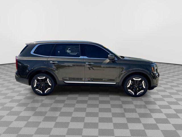 used 2025 Kia Telluride car, priced at $32,497