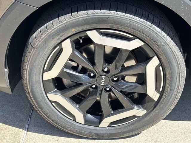 used 2025 Kia Telluride car, priced at $32,497