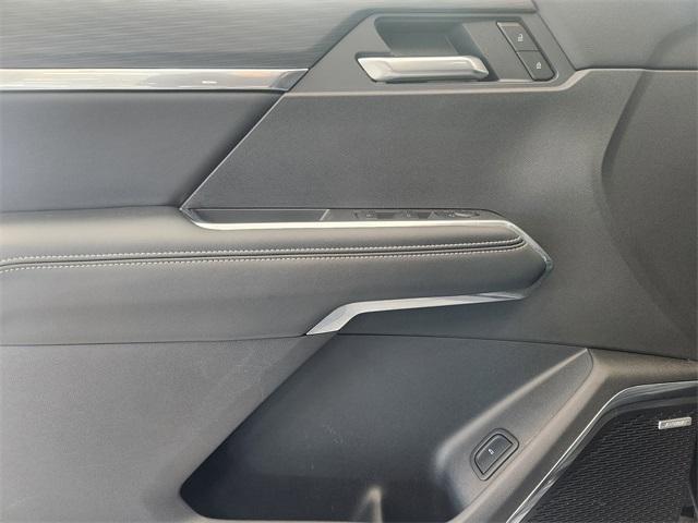 used 2025 GMC Acadia car, priced at $35,778