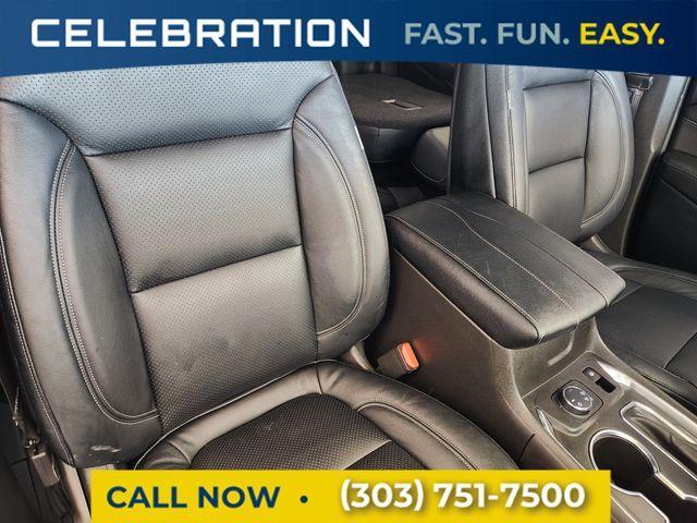 used 2022 Chevrolet Traverse car, priced at $28,988