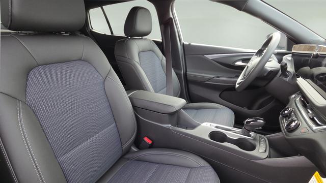 new 2026 Buick Envista car, priced at $26,035