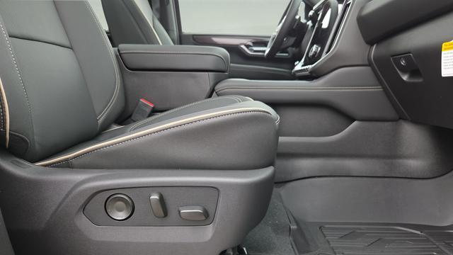 new 2026 GMC Yukon XL car, priced at $82,545