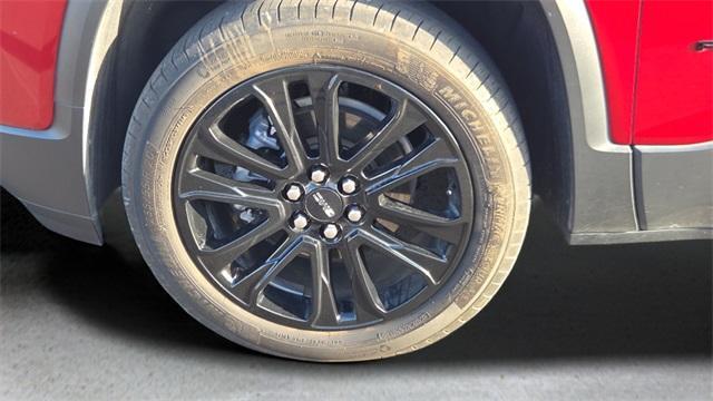 used 2023 GMC Acadia car, priced at $28,073