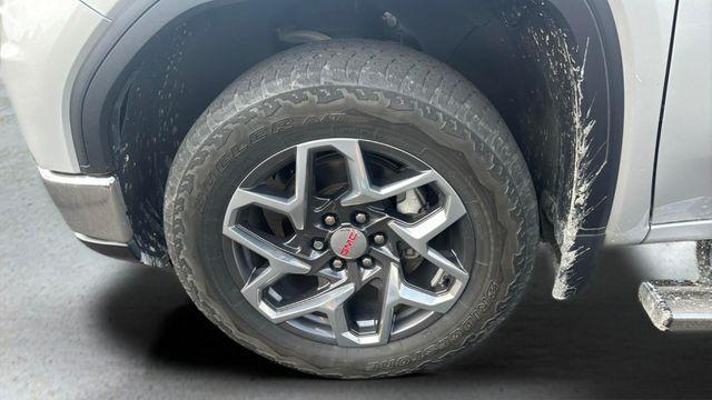 used 2022 GMC Sierra 1500 car, priced at $43,394